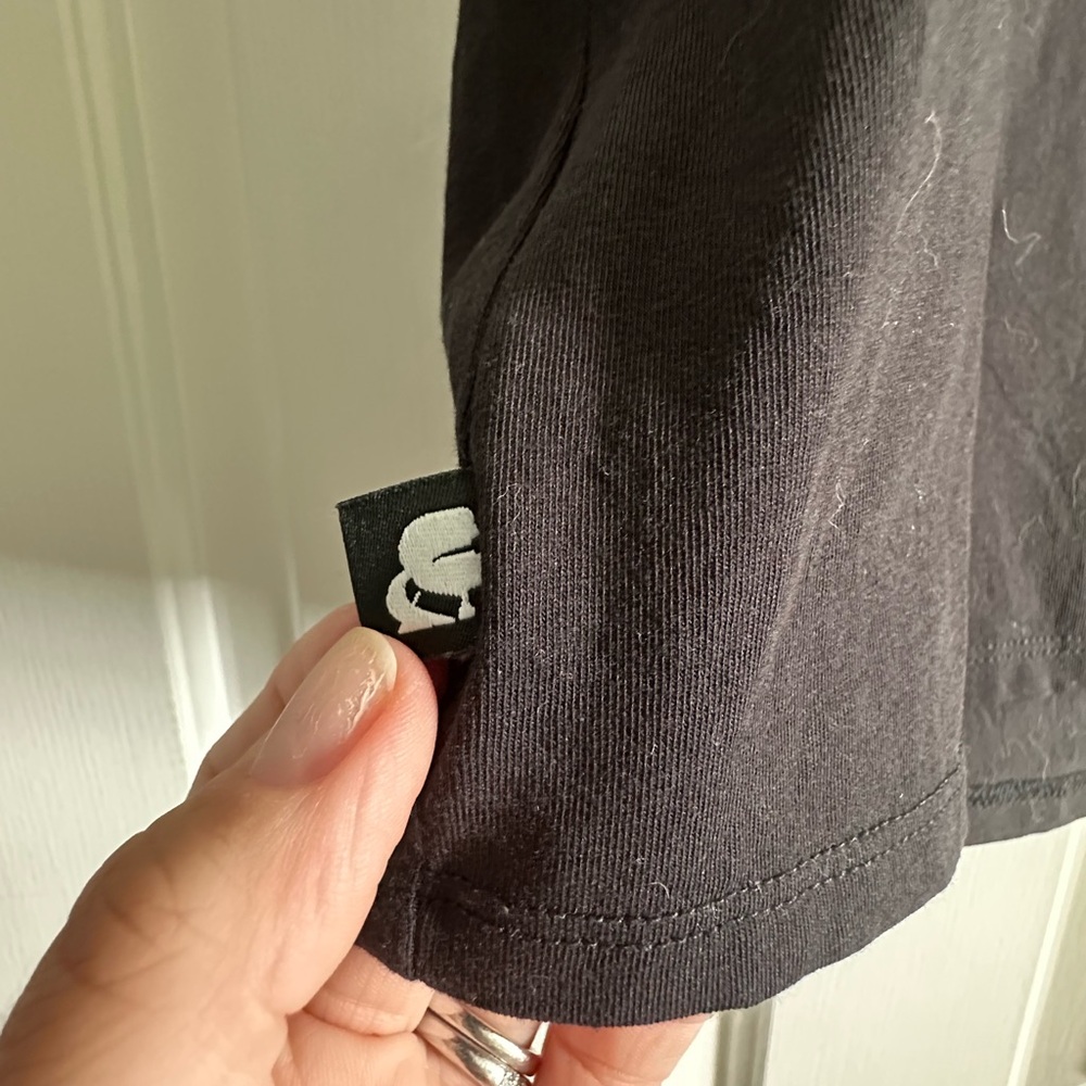 Karl Lagerfeld Paris T Shirt Size Small - Picture 2 of 4